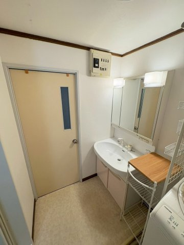 スワンマンション今宿の独立洗面台