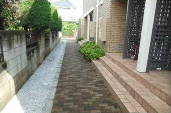 ヴィラージュ国立の外観