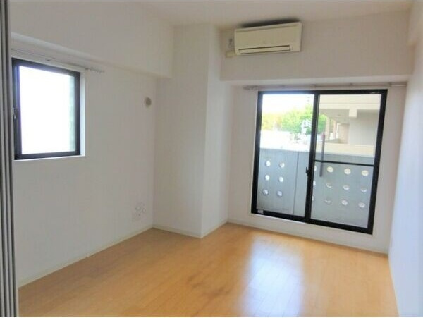 スタジオスクエア大須の居間・リビング