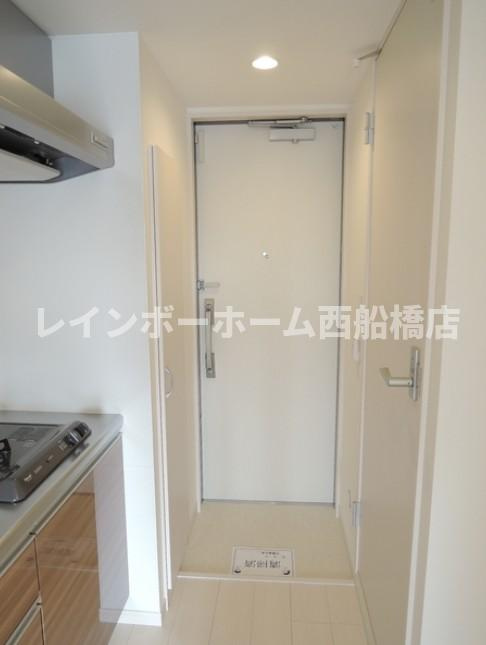 ハルホ東船橋の玄関|※別部屋参考写真です。