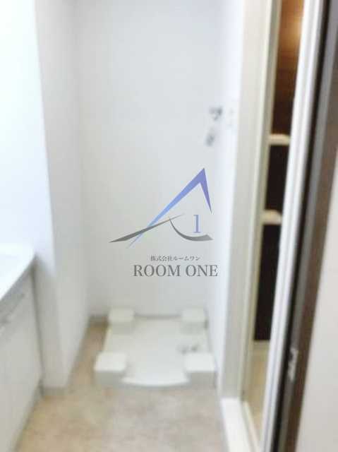 クレヴィスタ浅草の設備|洗濯機置き場です。