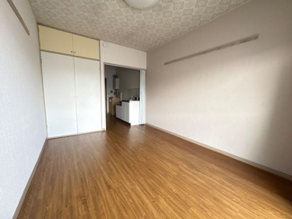 【洋室】 | アレイパピヨン