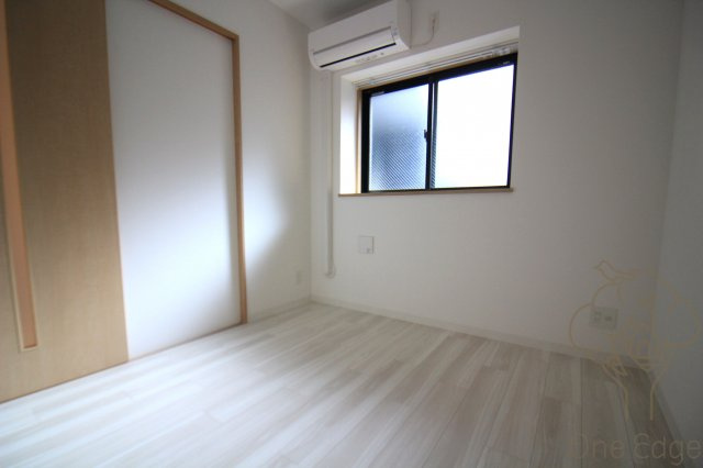 GLUCKMAISON/S-EBIE XIの寝室