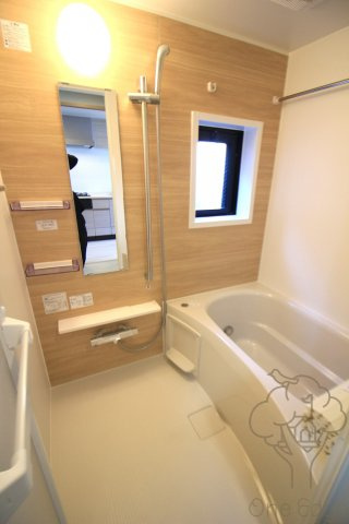 GLUCKMAISON/S-EBIE XIの浴室