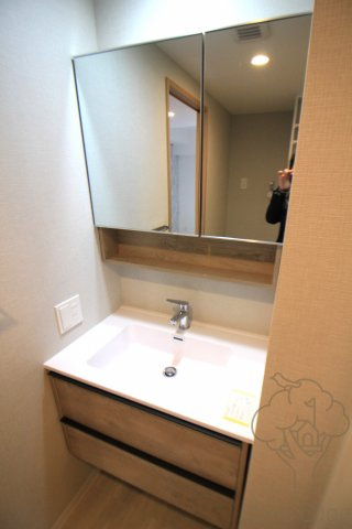 GLUCKMAISON/S-EBIE XIの独立洗面台