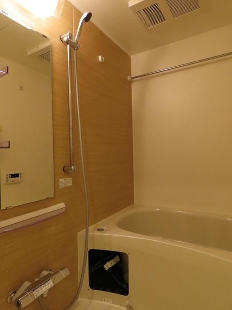 リブリ・レジデンス三ノ輪の浴室