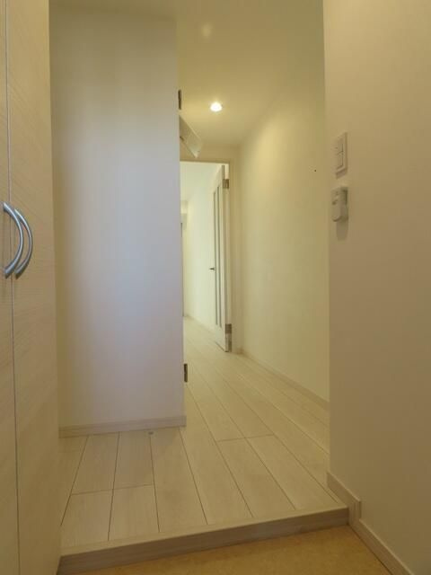 リブリ・レジデンス三ノ輪の玄関