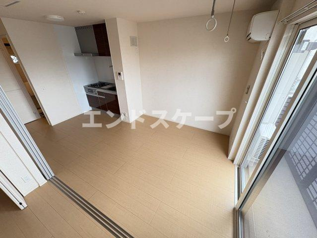 プレシャス上大島　Ⅱの居間・リビング