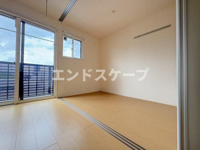 プレシャス上大島　Ⅱの洋室