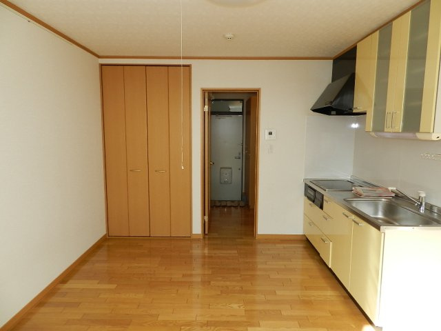 Ｌ．Ｆｉｒｓｔ　Ｃｏｕｒｔの洋室