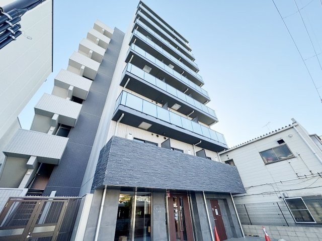 クレヴィスタ綾瀬の外観