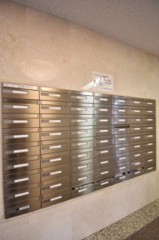 リーガル南船場Ⅱのその他共用部分|◆集合ポスト！エントランスのすぐ隣にあるため、確認しやすくていいですね♪