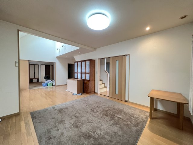 八代市古閑中町650-10の居間・リビング