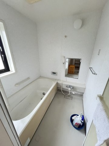 八代市古閑中町650-10の浴室