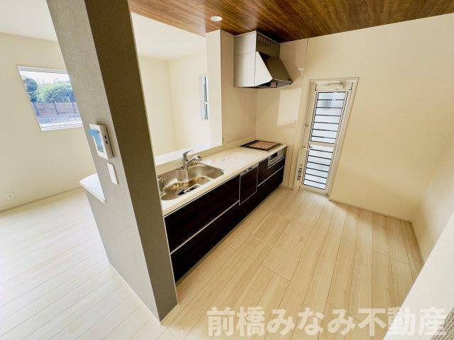 高崎市下佐野町　３号棟(全３棟)　ブルーミングガーデン　新築建売分譲のキッチン|キッチンです