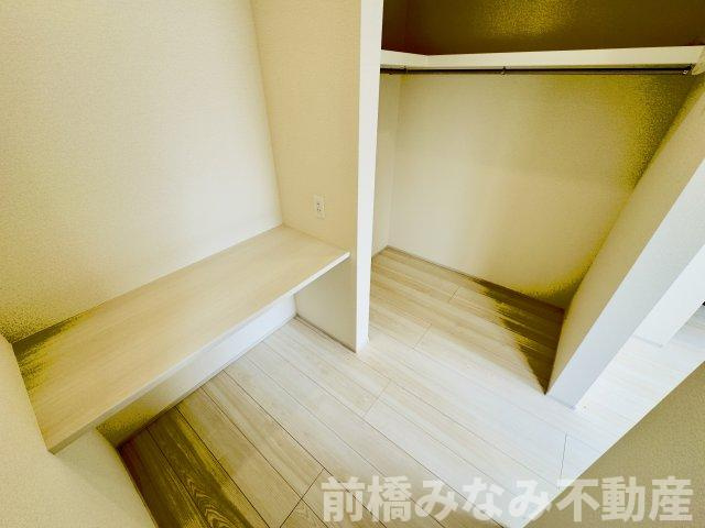 高崎市下佐野町　３号棟(全３棟)　ブルーミングガーデン　新築建売分譲の洋室|落ち着いた色調の洋室です