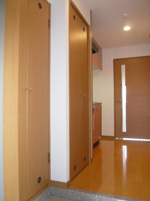 【玄関】 | ピュアドーム箱崎アートリア