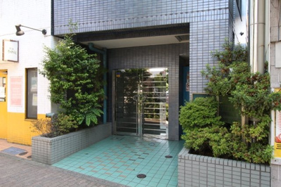 【エントランス】 | ジュエリー世田谷