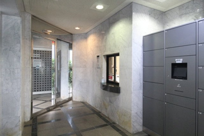 【エントランス】 | ジュエリー世田谷