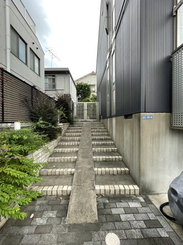 ジョイフル南馬込のエントランス