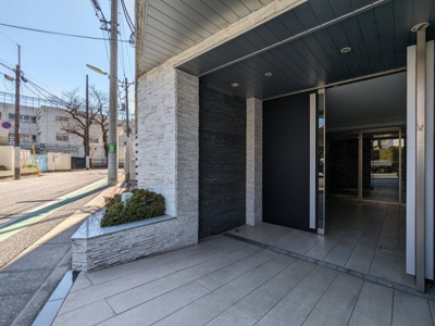 【エントランス】 |  プレミアムキューブミシュク