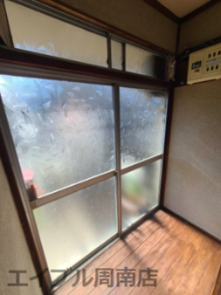 久米橋本貸家のその他|1F洋室縁側