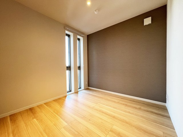 シリウスの洋室|北洋室　こちらにもウォークインクローゼットあります♪