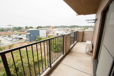 【バルコニー】 | グリーンウッド | 周りに高い建物が無く開けています(^^)／