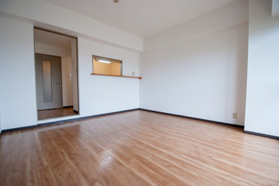 【居間・リビング】 | グリーンウッド | 広々12帖LDK♪