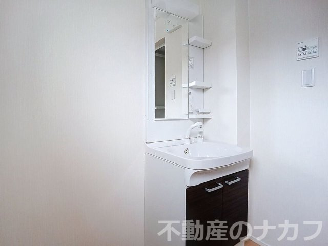Route3の独立洗面台|※地震前の写真です