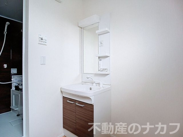 Route3の独立洗面台|※地震前の写真です