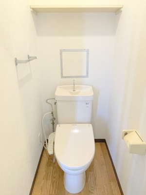 【トイレ】 | バスタ　301