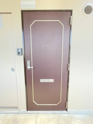 【玄関】 | バスタ　301