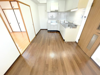 【居間・リビング】 | バスタ　301 | ※内観写真は従前契約者が入居前（2023.5.12）撮影分