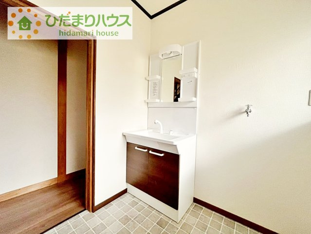 【独立洗面台】 | 筑西市乙　中古戸建 | シンプルで使い勝手の良い独立洗面台！