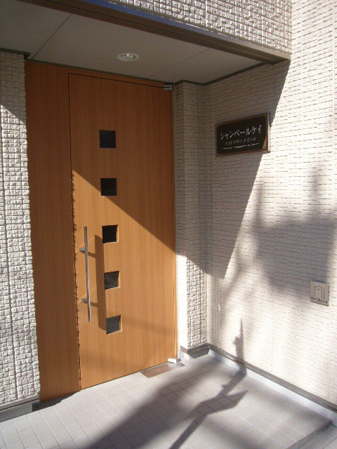 シャンベールケイのエントランス