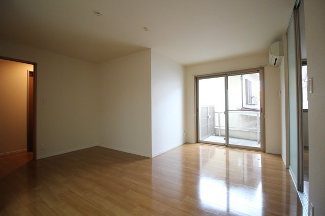 シャンベールケイの居間・リビング|★広々としたリビングスペース★