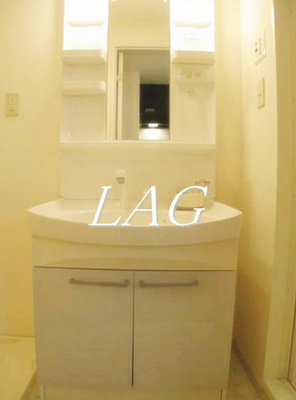 【独立洗面台】 | グランシャリオ | 独立洗面台になります。