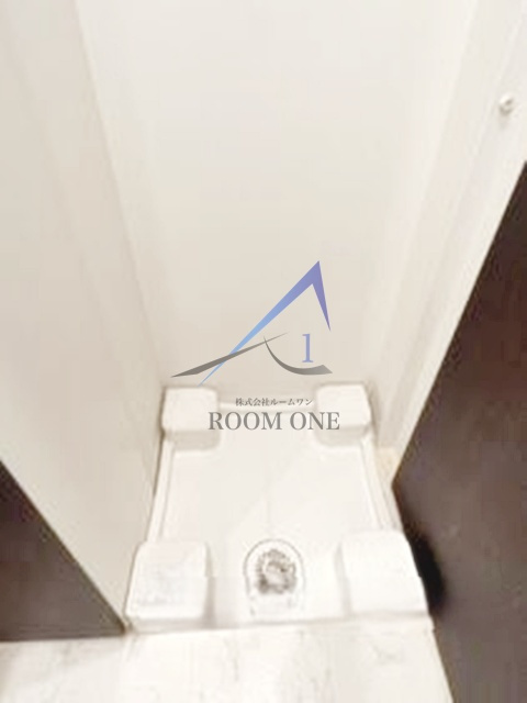 グローベル ザ・スイート横浜の設備|洗濯機置き場です。