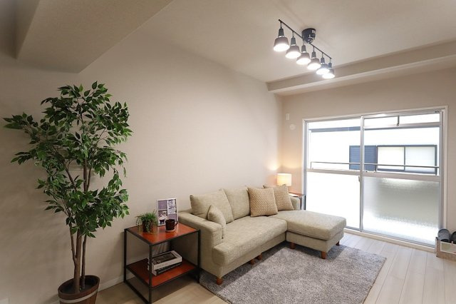 【居間・リビング】の画像