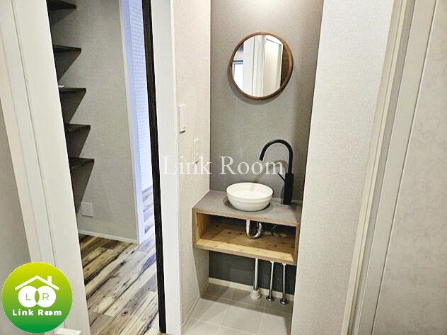 門前仲町杉田ビルの独立洗面台