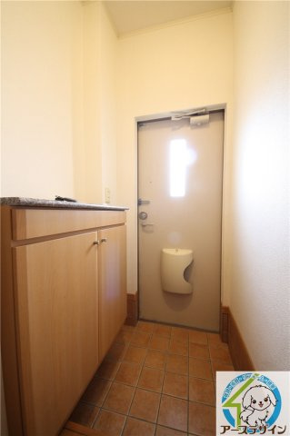 ヴィラ　コバトの玄関|※類似部屋