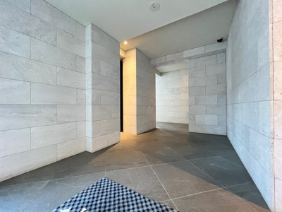 【エントランス】 | イルミナーレ学大