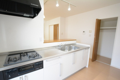 【セキュリティ】 | ブレストンコート1