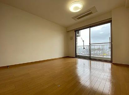 文京区千駄木５丁目の賃貸マンション