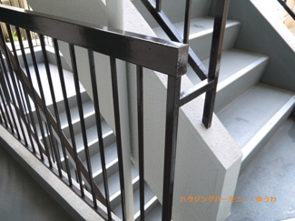 【その他共用部分】 | 当該マンションには、エレベーターがありませんので、上階には階段利用となります！