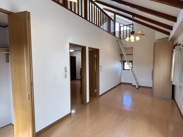 阿南市羽ノ浦町中庄洲崎中古戸建の洋室