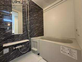 コンパクトで使いやすいお風呂です