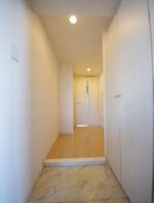 ヴェルト南千住の玄関