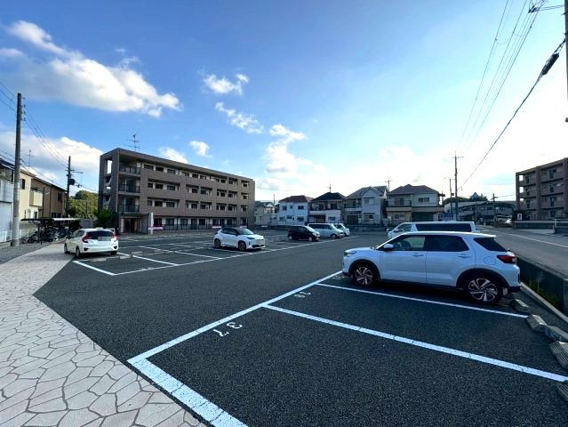 ラ・メールⅡの駐車場